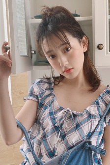 明星专题：妮基·希尔顿